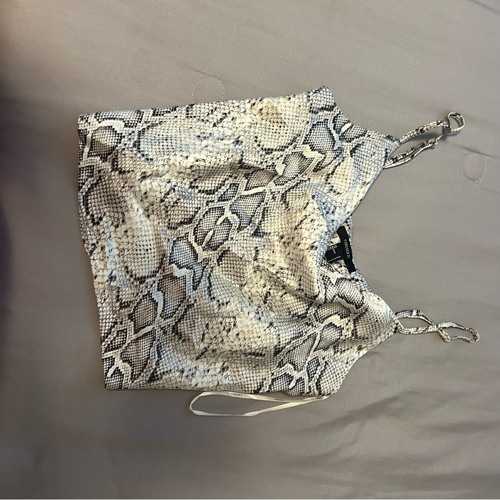 Snake print top